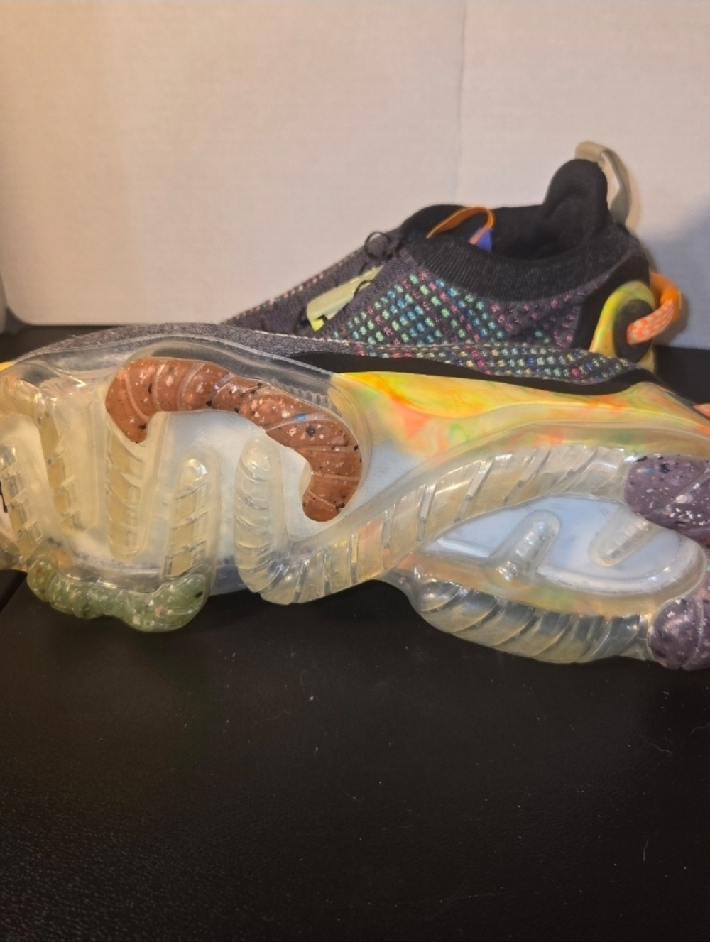 Nike Vapor Max Sz. 10 Colorful Mens Athletic Sneakers - Picture 6 of 10